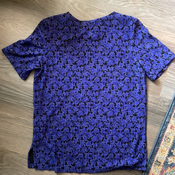 Vintage blue floral short sleeve polyester blouse with lining - Picture 6 of 6